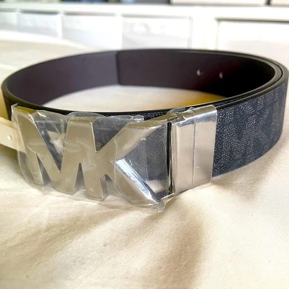 Michael Kors | Accessories | Mk Large Monogram Twist  display picture 3